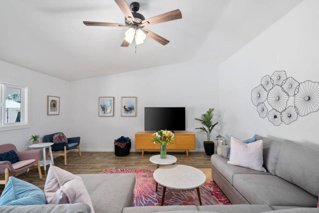 Fab Phx Getaway W/ Pool & Fire Pit Villa Финикс Екстериор снимка