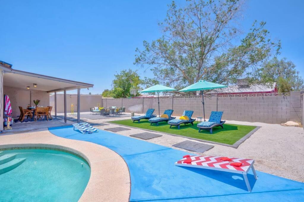 Fab Phx Getaway W/ Pool & Fire Pit Villa Финикс Екстериор снимка