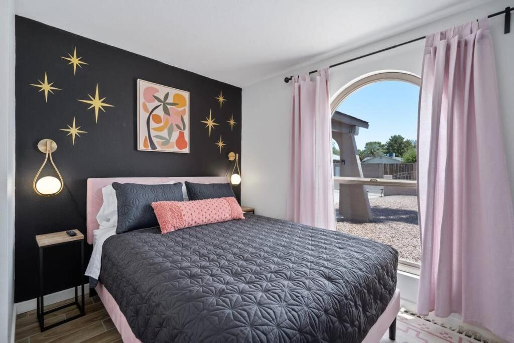 Fab Phx Getaway W/ Pool & Fire Pit Villa Финикс Екстериор снимка