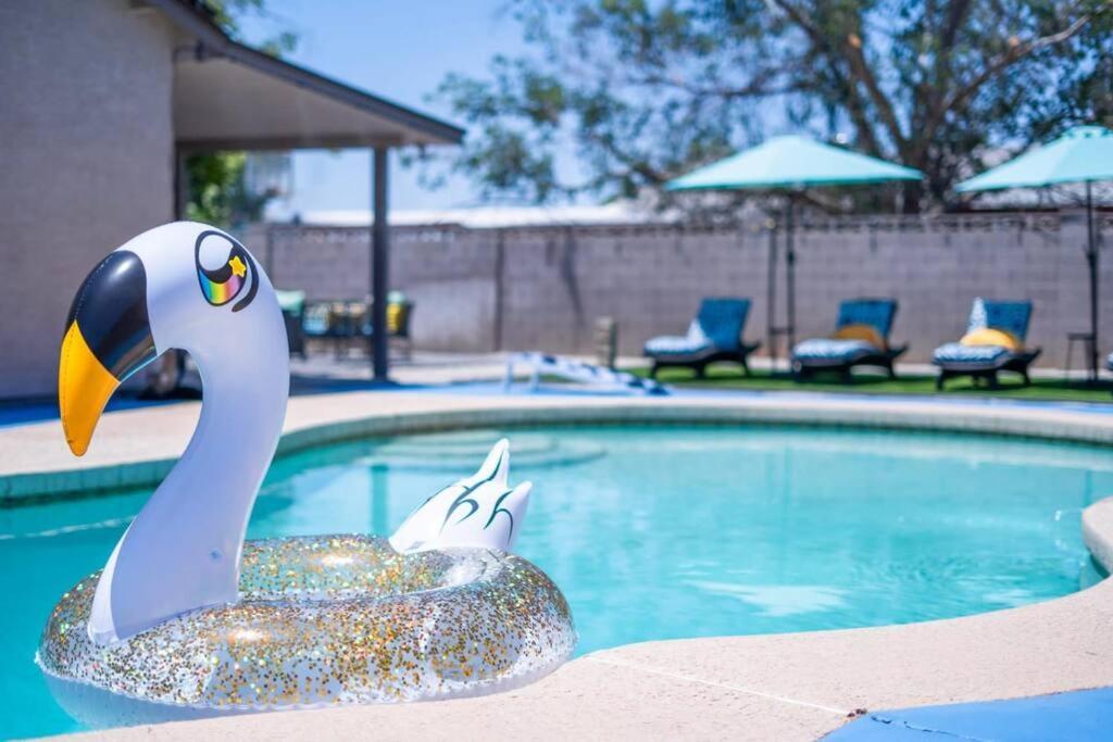Fab Phx Getaway W/ Pool & Fire Pit Villa Финикс Екстериор снимка